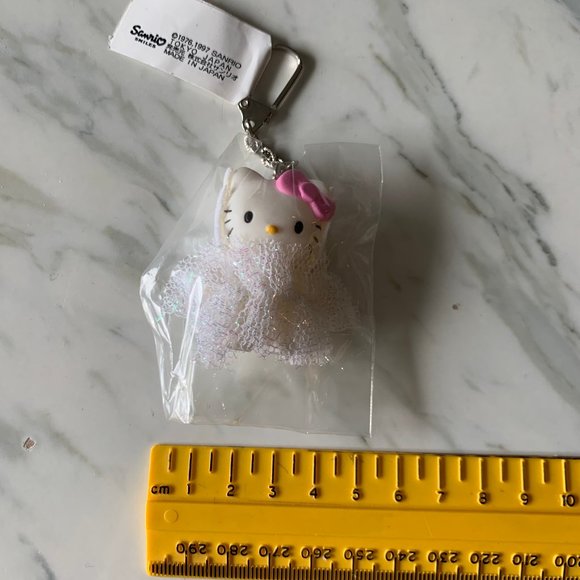 HELLO KITTY ANGEL CHARM VINTAGE 1997 CELL PHONE KEY CHAIN - Picture 1 of 5